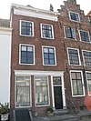 Huis met rechte gevel