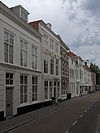 Huis met geverfde lijstgevel, gedateerd door jaartalankers 1649