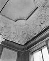 Kamer F., plafond detail - Middelburg - 20155837 - RCE -  Huis Ingelandt: kamer F., plafond detail 