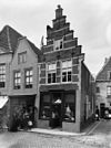 Zicht op voorgevels van winkelpanden - Middelburg - 20158143 - RCE -  Het Paeuken: Zicht op voorgevels van winkelpanden 