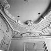 Interieur, rechter zijkamer tuinzijde, stucplafond, detail - Middelburg - 20335950 - RCE -  Zeeuws Museum: Interieur, rechter zijkamer tuinzijde, stucplafond, detail (opmerking: Gefotografeerd voor Huizen in Nederland, Hendrick de Keyser) 