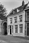 Voorgevel en Nieuwpoort - Middelburg - 20156335 - RCE -  voorgevel en Nieuwpoort 