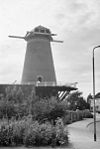 Korenmolen met nieuwe kap - Middelburg - 20158352 - RCE -  Ons Genoegen: Korenmolen met nieuwe kap 