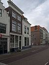 Middelburg Vlissingsestraat2 -  Middelburg, Vlissingsestraat 2 (center, white) 