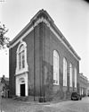 Overzicht zuidwestgevel - Middelburg - 20352499 - RCE -  Lutherse Kerk: Overzicht zuidwestgevel (opmerking: Gefotografeerd voor Monumenten In Nederland Zeeland, bladzijde 167) 