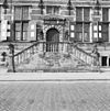 Ingangspartij voorgevel - Middelburg - 20155110 - RCE -  Kloveniersdoelen: ingangspartij voorgevel 