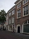 Huis met eenvoudige lijstgevel