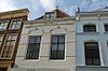 Huis met geverfde lijstgevel