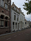 Middelburg Herengracht72 -  Middelburg, Herengracht 72 (center, greyish, right of the brickstone house) and 68 (to the right of it) 