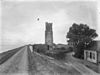 Overzicht toren - Koudekerke - 20254428 - RCE -  Plompe toren van Westerschouwen: Overzicht toren (opmerking: In: Buiten ; 9(1915), nr. 16, p. 191) 
