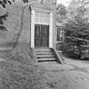 Entree in de zijgevel aan de noordoostzijde - Schuddebeurs - 20199011 - RCE -  Huis Heesterlust: Entree in de zijgevel aan de noordoostzijde 