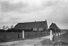 Overzicht boerderij, vanaf de weg - Noordgouwe - 20169003 - RCE -  De Oude Molenwerf: Overzicht boerderij, vanaf de weg 