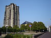 Zierikzee - Sint-Lievensmonstertoren en Nieuwe Kerk 1 -  Zierikzee: Sint-Lievensmonstertoren (links); Nieuwe Kerk (centraal); Varreput (voorgrond); stadhuis (rechts achteraan)  Town of Zierikzee: Sint-Lievensmonstertoren (left); Nieuwe Kerk church (central); Varreput pond (in front); city hall (right, at the back). Zierikzee, Schouwen-Duiveland, Zeeland, Netherlands