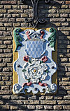 IJzendijke Markt 8 Gevelsteen R01 -  IJzendijke (Sluis, the Netherlands): house Markt 8 - stone tablet  IJzendijke (gem. Sluis, Nederland): pand Markt 8 - gevelsteen FranÃ§ais : IJzendijke (Sluis, Pays-Bas) : maison Markt nÂ° 8 - enseigne 