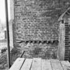 Muizetand in westgevel aanbouw tussen noordelijke zijbeuk en noordelijk dwarsschip - Poortvliet - 20182883 - RCE -  Nederlands Hervormde Kerk: muizetand in westgevel aanbouw tussen noordelijke zijbeuk en noordelijk dwarsschip 