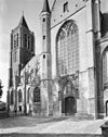 Zuidgevel vanaf zuidtransept met toren - Tholen - 20208200 - RCE -  Nederlands Hervormde Kerk: zuidgevel vanaf zuidtransept met toren 