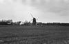 Overzicht molen met dorp op de achtergrond - Aagtekerke - 20003118 - RCE -  Zeskante Molen: Overzicht molen met dorp op de achtergrond 