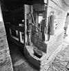 Interieur, achterhuis. waterpomp - Oostkapelle - 20342606 - RCE -  Klein Berkenbosch: Interieur, achterhuis. waterpomp 