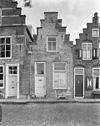 Huis met gecementeerde trapgevel