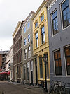 Vlissingen-Beursstraat 1 21 29-ro133805 - Rijksmonumenten Beursstraat 1 (bruin), 21, 29 (geel), Vlissingen. 