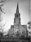Kerk vanuit het westen - Poortugaal - 20182757 - RCE -  Nederlands Hervormde Kerk: kerk vanuit het westen 