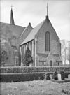 Kerk vanuit het zuid-oosten - Poortugaal - 20182773 - RCE -  Nederlands Hervormde Kerk: kerk vanuit het zuid-oosten 
