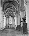 Interieur zuiderzijbeuk, naar het westen - Brielle - 20042610 - RCE -  Grote kerk of Catharijnekerk: Interieur zuiderzijbeuk, naar het westen 