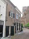 Brielle, pand op het Wellerondom foto1 2011-06-26 14.10.JPG -  Brielle, monumental house at the Wellerondom  Brielle, monumentaal huis aan het Wellerondom