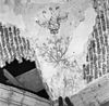 Interieur- detail van een gewelfschildering in een der zijbeuken, tijdens de restauratie - Brielle - 20042608 - RCE -  Grote kerk of Catharijnekerk: Interieur: detail van een gewelfschildering in een der zijbeuken, tijdens de restauratie 