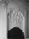 Interieur, stucwerk wand vestibule - Delft - 20052447 - RCE -  Fundatie van Renswoude: Interieur, stucwerk wand vestibule (opmerking: In: Buiten ; 20(1926), nr.7, p.78) 