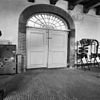 Binnenkant van ingang aan de binnenplaats - Delft - 20049185 - RCE -  Arsenaal = Armamentarium: binnenkant van ingang aan de binnenplaats 