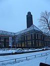 Faculteit Bouwkunde Delft met watertoren.JPG