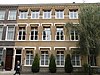 Voornaam woonhuis in bakstenen neo-gotiek naar Engelse trant
