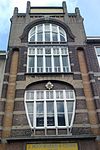 Pakhuis windows, Veenkade 33, Den Haag -  The windows of the Art Nouveau style Pakhuis.