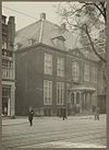 Voorgevel van links - 's-Gravenhage - 20325628 - RCE -  Huis Johan de Witt: Voorgevel van links (opmerking: Zie ook neg 5.499) 