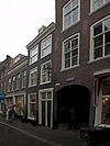 Pand met bakstenen gevel
