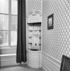 Fonteintje in de hoek van de kamer - 's-Gravenhage - 20089846 - RCE -  woonhuis: Fonteintje in de hoek van de kamer 
