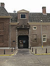 DenHaag Hofje van Nieuwkoop1 -  Den Haag, Hofje van Nieuwkoop, eastern door 