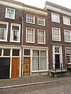 Pand met eenvoudige lijstgevel
