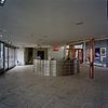 Interieur, overzicht ingang en hal met informatiebalie - Dordrecht - 20340454 - RCE -  SCHOUWBURG 