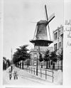 Ronde stenen stellingmolen te Dordrecht van opzij gefotografeerd - Dordrecht - 20063296 - RCE -  Kyck over den Dyck: Ronde stenen stellingmolen te Dordrecht van opzij gefotografeerd 