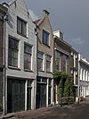 Dordrecht Hoge Nieuwstraat99 -  Dordrecht, Hoge Nieuwstraat 99 (center, triangular facade) 