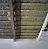 Interieur, onbeschilderd en beschilderd deel van het plafond- balken en delen, tijdens werkzaamheden - Dordrecht - 20337357 - RCE -  Plafondschildering/ Balkschildering: Interieur, onbeschilderd en beschilderd deel van het plafond: balken en delen, tijdens werkzaamheden 