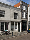 Dordrecht Hoge Nieuwstraat17 -  Dordrecht, Hoge Nieuwstraat 17 (right of the low facades) 