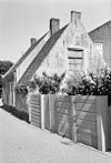 Laag huis met topgevel, 1600