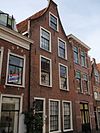 Pand met tuitgevel