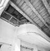 Interieur, plafond in vertrek met balklagen, tijdens renovatie - Leiden - 20349013 - RCE -  Kamerlingh Onnes laboratorium: Interieur, plafond in vertrek met balklagen, tijdens renovatie (opmerking: Kanjerproject) 