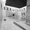 INTERIEUR, OVERZICHT, OVERDEKTE BINNENPLAATS - Leiden - 20282835 - RCE -  Museum van Oudheden: INTERIEUR, OVERZICHT, OVERDEKTE BINNENPLAATS 
