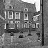 Gevel aan de binnenplaats - Leiden - 20134887 - RCE -  Rijnlandshuis: gevel aan de binnenplaats 
