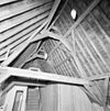 Interieur zolder, overzicht balkenconstructie - Leiden - 20327366 - RCE -  Prentenkabinet: Interieur zolder, overzicht balkenconstructie 